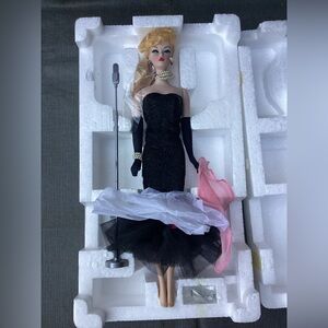 1989 Solo In The Spotlight 1961 Barbie Doll Porcelain Collection Mattel 7613 NEW